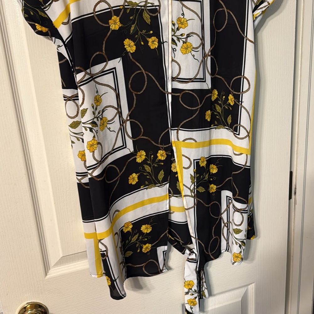 NY & Co 7th Ave Black and Yellow Floral blouse - Picture 4 of 7